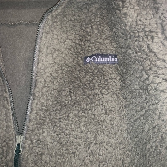 Columbia Fleece Vest. Size XL. Olive Green. - Picture 2 of 4